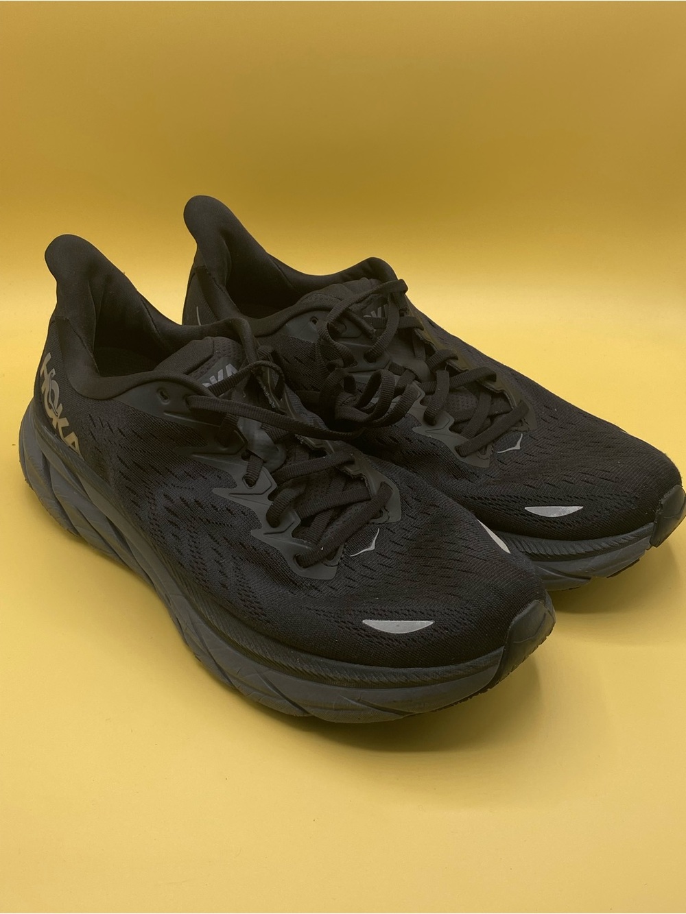 Hoka One One Clifton 8 black